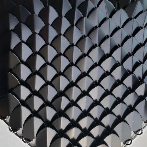 Skiennix 500pcs Large Anodized Aluminum Loose Scales - Black Dragon Scales for Scalemail Armor & Jewelry