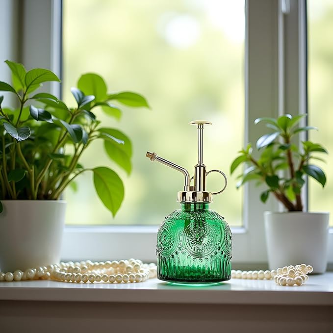 Glass Plant Mister Spray Bottle, 230ML Vintage Plant Spritzer, Succulent Watering Bottle Glass with Top Pump, Small Plants Sprayer Watering Can for Indoor Outdoor House(Green)