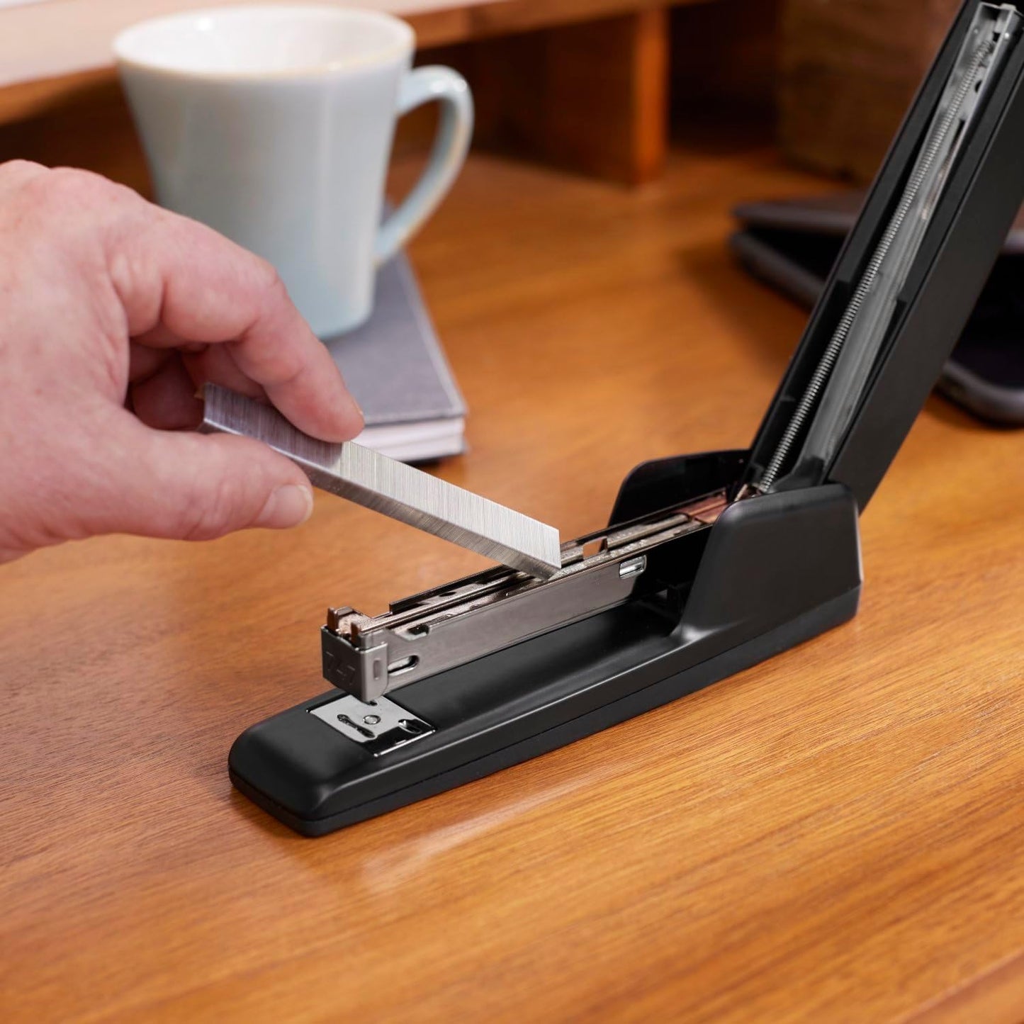Swingline Stapler - Jam-Free 30 Sheet Capacity Metal Stapler in Matte Black | Model S7074742