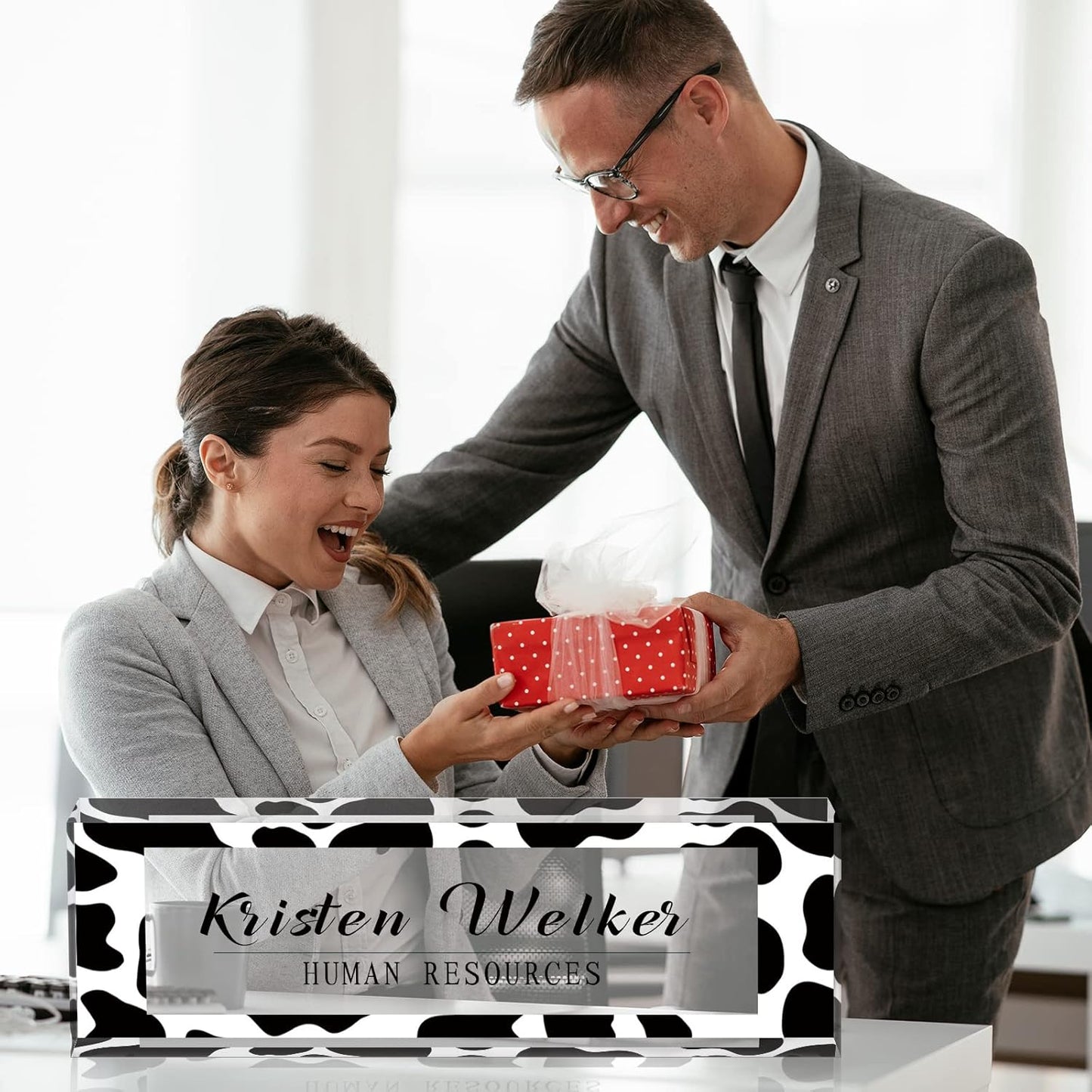 Skiennix Personalized Desk Name Plate - Custom Acrylic Office Gift for Coworkers, Boss, Teacher