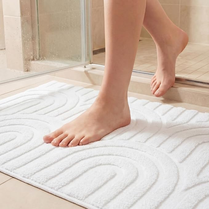 Drydiet White Boho Jacquard Bathroom Rug for Bathroom 3D Arched Stripes Non Slip Absorbent Extra Thick Soft Carpet, Plush Bath Rug with Rubber Backing for Bath Shower, 20''x30''
