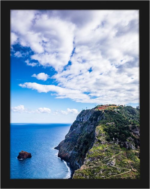 MENNTHUI Black Picture Frame 16.5x23.4 (A2) - Versatile Wall Mounting for Photos & Artwork