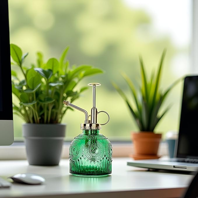 Glass Plant Mister Spray Bottle, 230ML Vintage Plant Spritzer, Succulent Watering Bottle Glass with Top Pump, Small Plants Sprayer Watering Can for Indoor Outdoor House(Green)