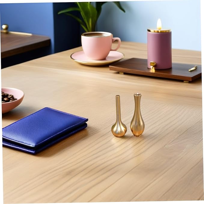 BESPORTBLE 2pcs Miniature Brass Flower Arrangement Vases Small Decorative Metal Vases for Home Office Tabletop Artificial Fresh Flowers Wedding Party Decor