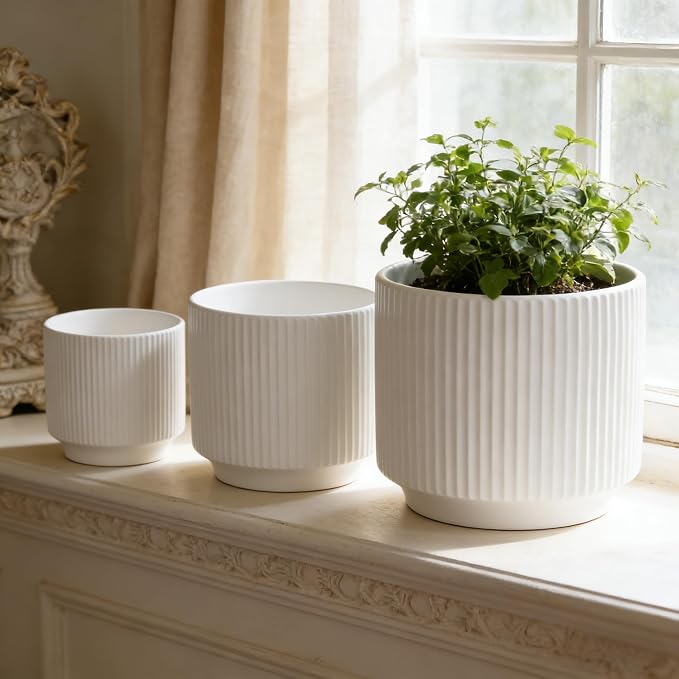 Oakrain Plant Pots Set of 3 with Vertical Stripes 7.8/6.5/5.2 inch, Modern Decorative Planters for Indoor Outdoor Plants, Garden Flower Pot with Drainage Holes, Ceramic White