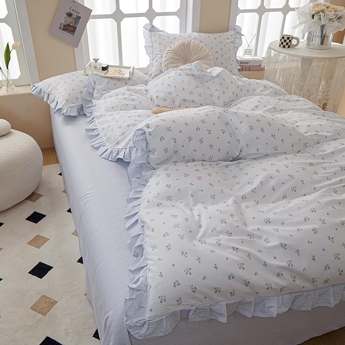 Reversible Ruffle Comforter Set Full Size Vintage Botanical Floral Bedding Comforter with 2 Pillowcases Boho Blue Floral Comforter Girls Flowers Coquette Bedding Set Fluffy Farmhouse Bed Comforter Set
