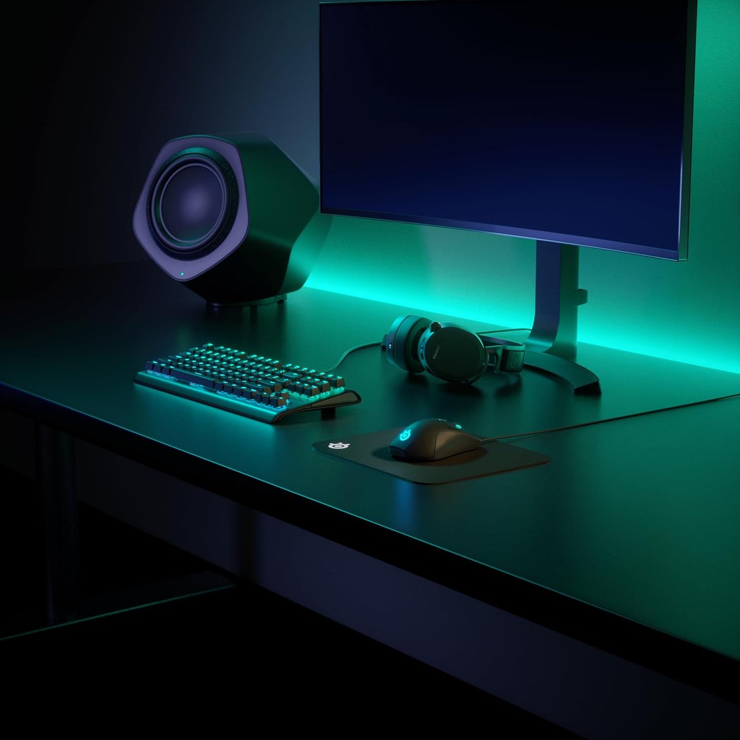 SteelSeries QcK Gaming Mouse Pad - Small Cloth Design - Perfectly Optimized for Gaming Sensors