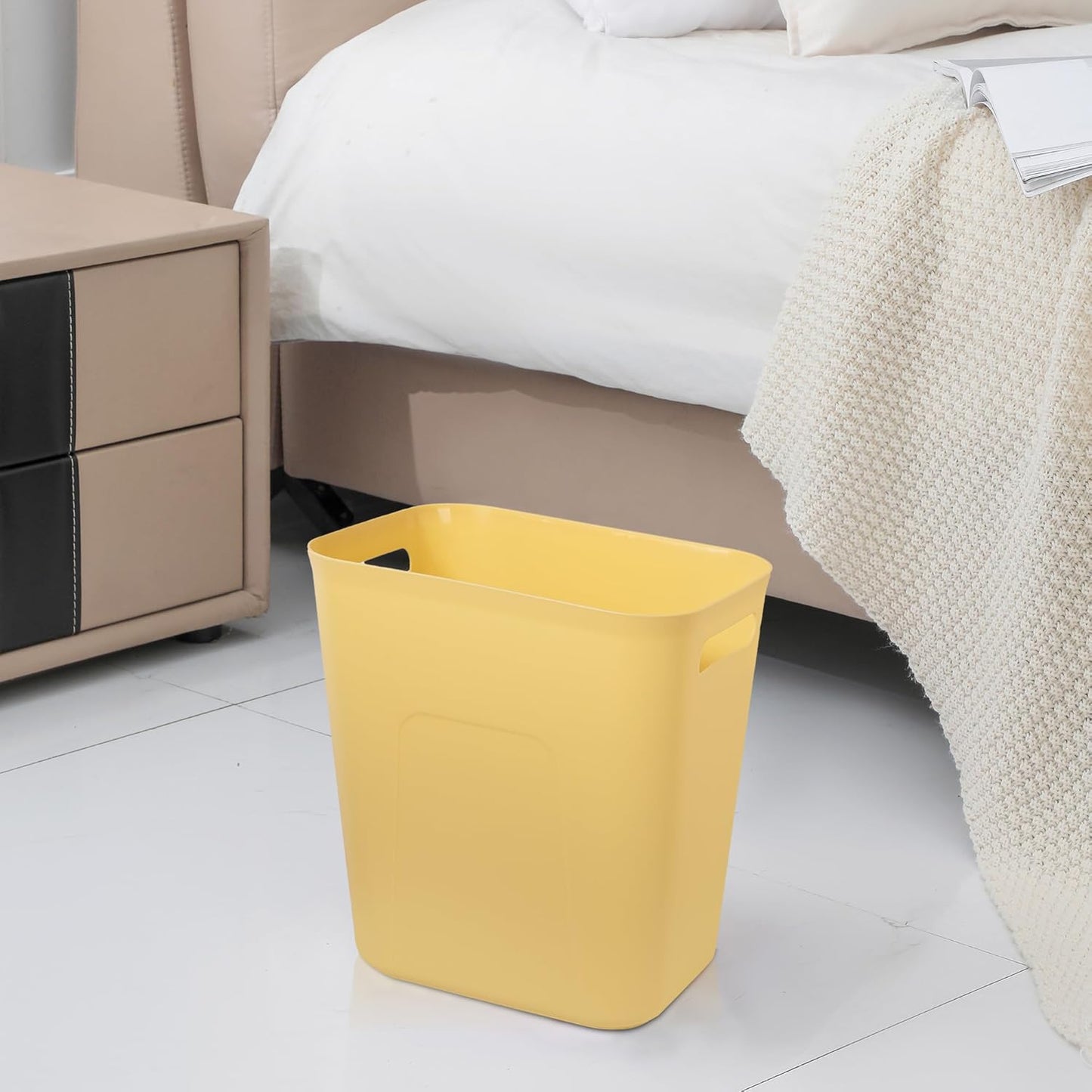 UUJOLY Small Plastic Trash Can - Versatile Wastebasket for Bathrooms, Kitchens & Offices | 3.5 Gallon, Yellow