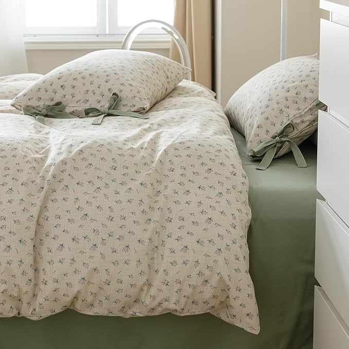 VM VOUGEMARKET Queen Comforter Set Green Floral Prints,Cottagecore Blooming Bedding Set,1 Down Alternative with 2 Bowknot Pillowcases for All Seasons-90 x90