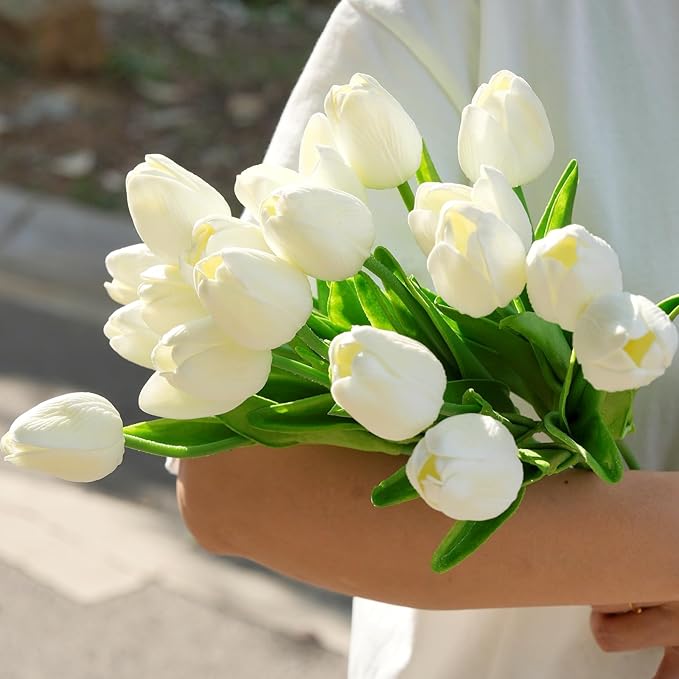 20PCS White Artificial Flower Tulips PU Real Touch Tulips for Home Wedding Decoration Brides Hand Holding Bouquet Artificial Flower Decoration (Type-White)