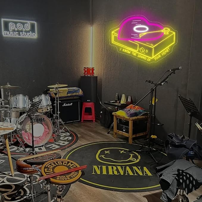 Heart shape vinyl record neon sign, Music Wall Décor, 90s theme party decoration, music decor, bar decor, Home, A esthetic Room, Wedding, Party, Kitchen, Record Label, Sound Studio, Yellow