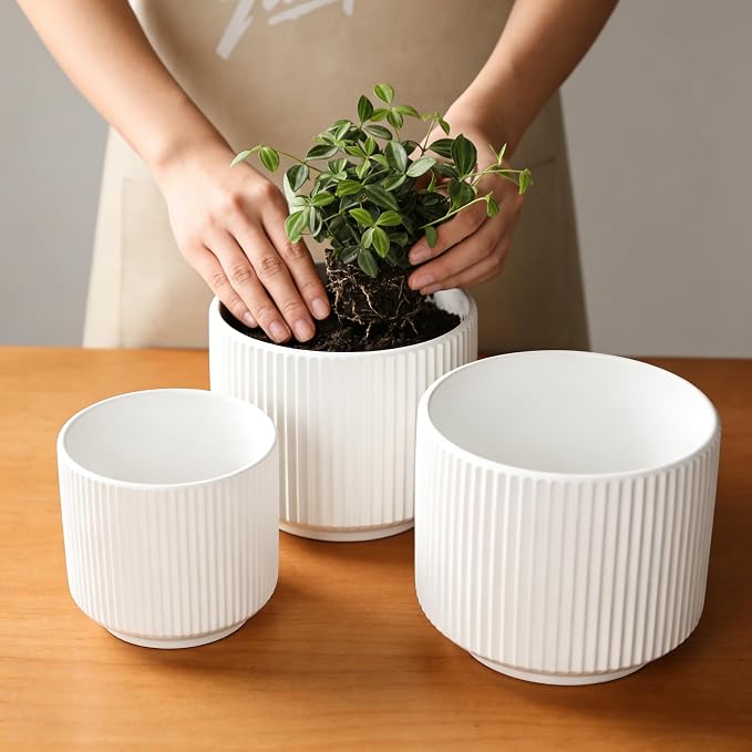 Oakrain Plant Pots Set of 3 with Vertical Stripes 7.8/6.5/5.2 inch, Modern Decorative Planters for Indoor Outdoor Plants, Garden Flower Pot with Drainage Holes, Ceramic White
