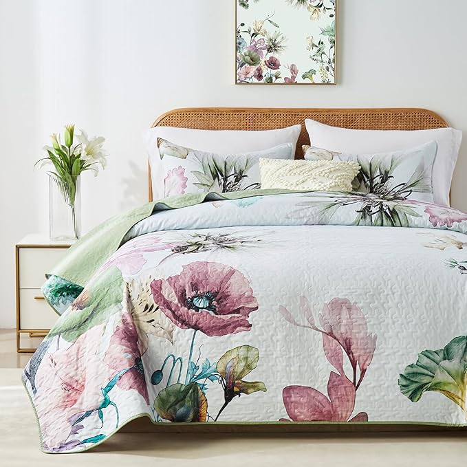 Yogeneg Full Queen Size Quilt Set, Elegant Floral Botanical Pattern Green Bedding Set,3 Piece Lightweight Soft Summer Bedspread Coverlet with 2 PIillow Sham for All Season(Green Floral,90"x96")