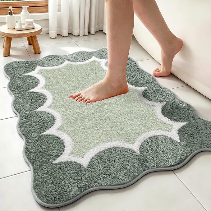Cute Scalloped Green Bathroom Rugs Mat,Non Slip Absorbent Quick Dry Bath Mats for Shower Room,Plush Microfiber Bath Rug for Bathroom Floor Washable Carpet for Shower Tub Sink Bedroom,24"x36"