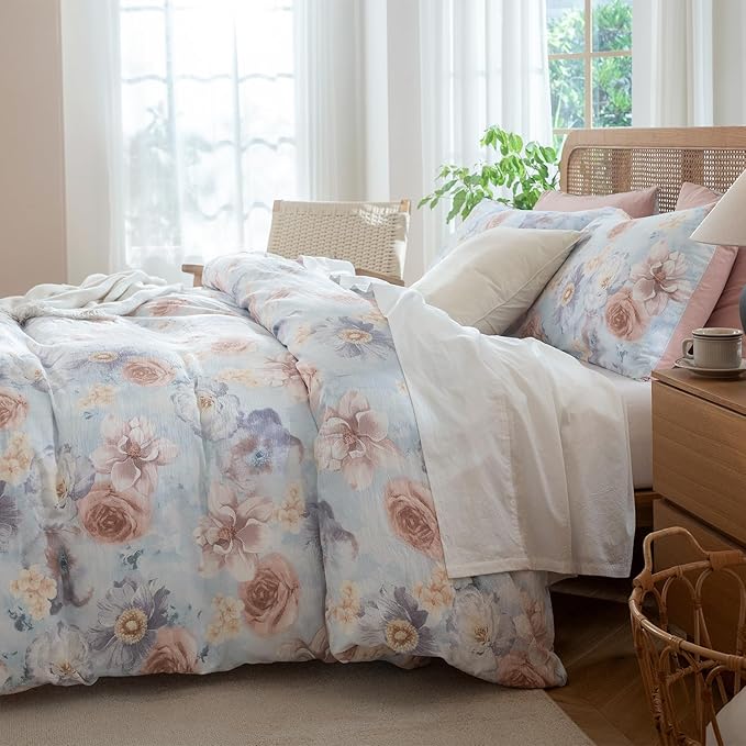 King Comforter Set Flowers 3 Pieces Soft Chic Crinkle Gauze Fabric Bedding, Garden Peony Floral Print Botanical Comforter for All Seasons Luxury Warmth Comfy Breathable with 2 Pillowcases