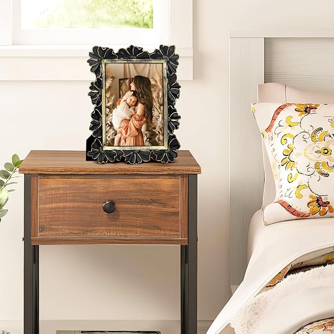 5x7 Vintage Flower Picture Frame, Ornate Antique Photo Frame with Glass Front, Elegant Picture Frame for for Wall or Tabletop Display, Gift ldeas for Home Decor (Black Gold)