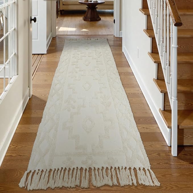 Uphome Boho Runners for Hallways 2.6' x 8', Washable Farmhouse Entryway Runner Rug, Cotton Tufted Bedroom Runner Rugs, Bohemian Tribal Aesthetic Rug for Kitchen Doorway Bathroom Living Room, Beige