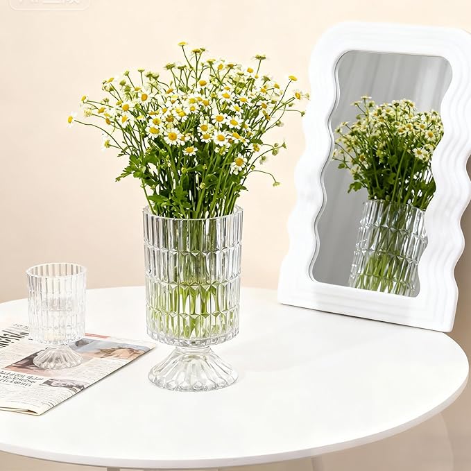 Pedestal Glass Vase, Textured Crystal Vase for Flowers, Bouquet, Vintage Transparent Vases 6.7 Inch, Decorative Flower Vases for Centerpieces, Dining Table, Home Decor, Office, Wedding, Party