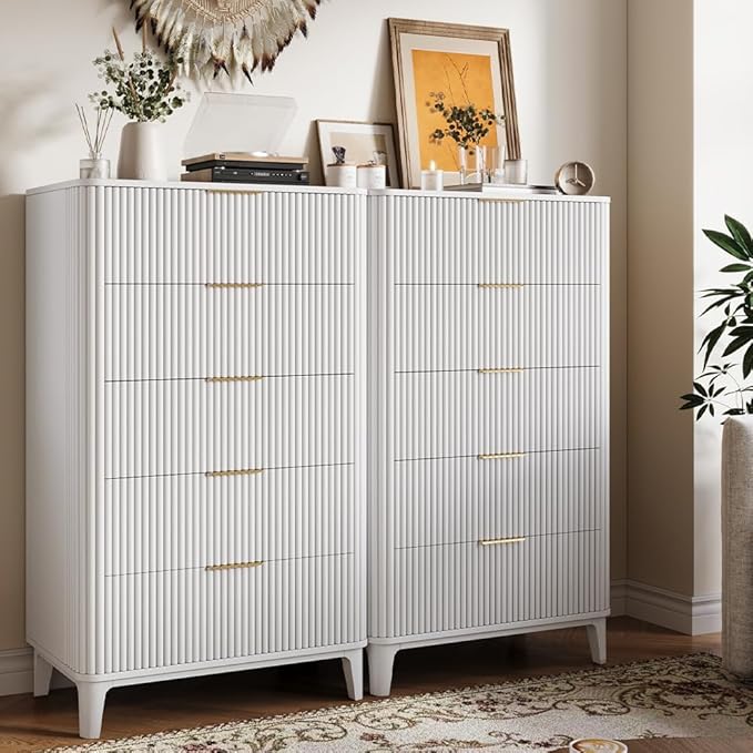 Fluted 5 Drawers Dresser for Bedroom, 45" Modern Tall Chest of Drawers with Wood Grain, Farmhouse Wooden Vertical Dresser, Curved Profile Design, Wood Drawer Organizer for Closet, Hallway White