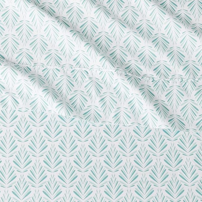 Amazon Basics Lightweight Super Soft, Breathable Easy Care Microfiber 4 Piece Bed Sheet Set With 14" Deep Pockets, King, Aqua Fern, Printed