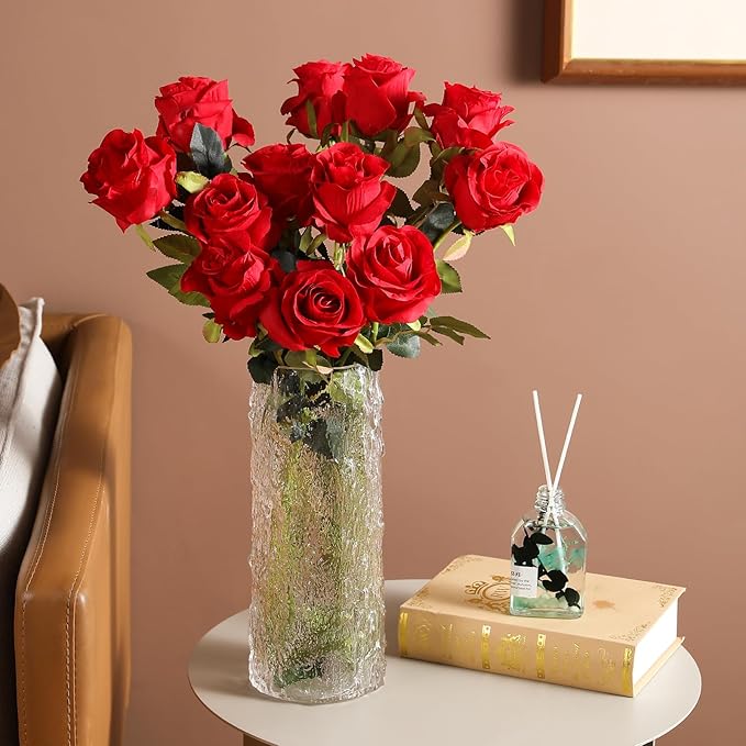 Kisflower 8 Pcs Red Roses Artificial Flowers with Stems Silk Roses Fake Rose Realistic Flower Bouquet for Wedding Party Office Home Decor (Red)