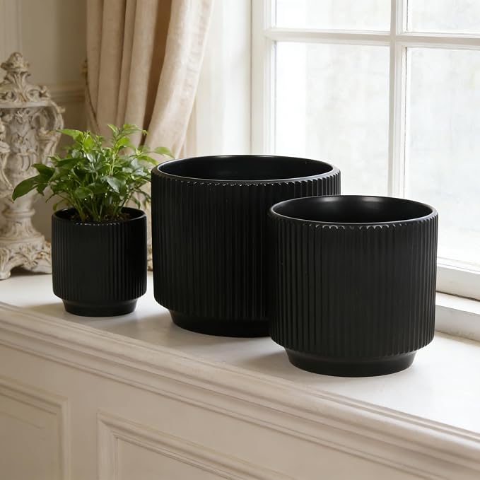 Oakrain Plant Pots Set of 3 with Vertical Stripes 7.8/6.5/5.2 inch, Modern Decorative Planters for Indoor Outdoor Plants, Garden Flower Pot with Drainage Holes, Ceramic Black
