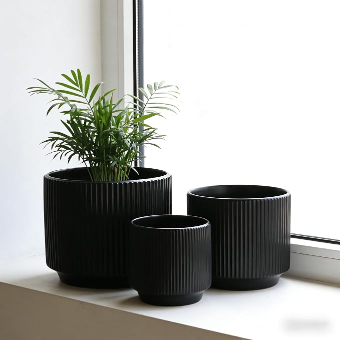 Oakrain Plant Pots Set of 3 with Vertical Stripes 7.8/6.5/5.2 inch, Modern Decorative Planters for Indoor Outdoor Plants, Garden Flower Pot with Drainage Holes, Ceramic Black