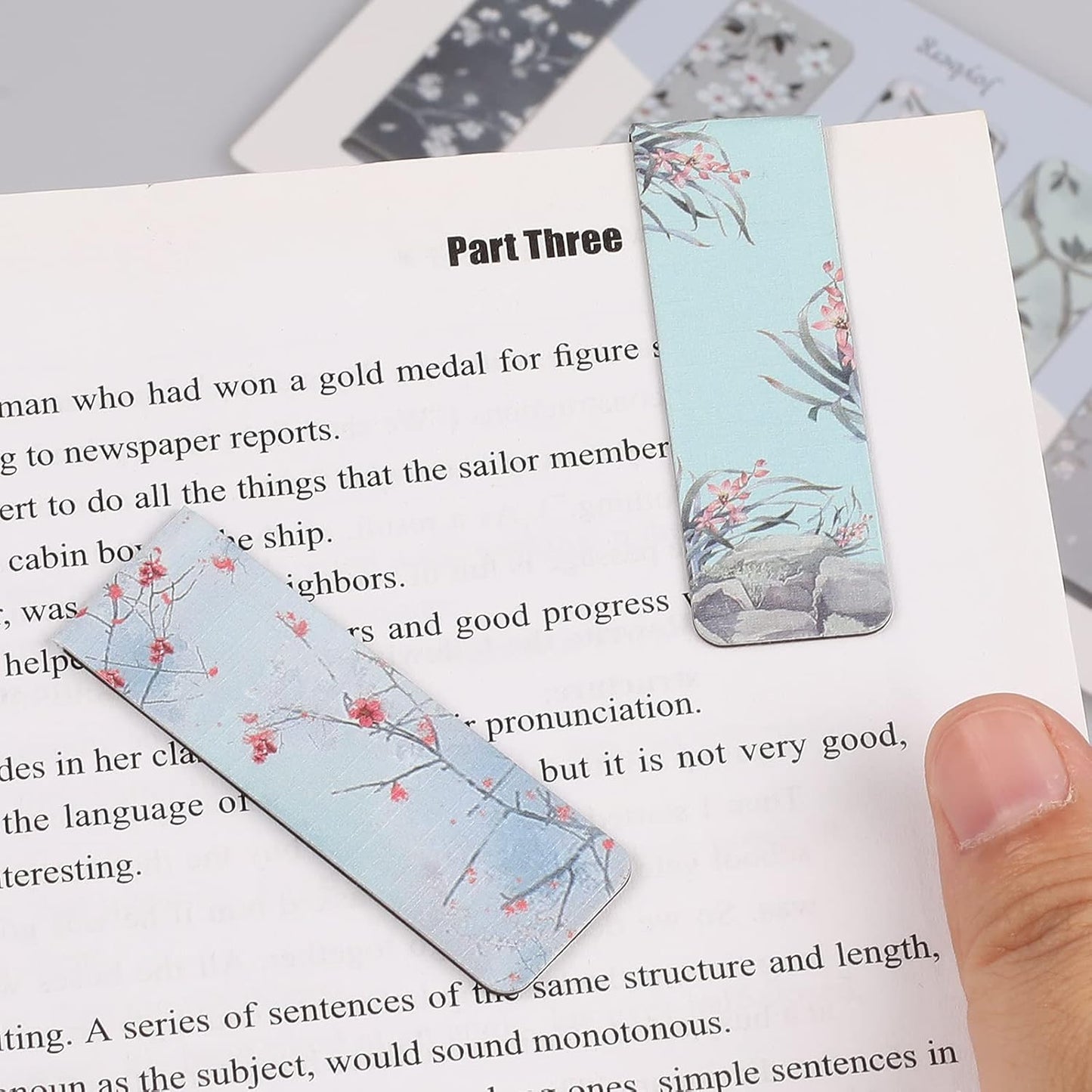 Skiennix Magnetic Bookmarks - 15 Floral Page Markers for Women, Students & Teachers