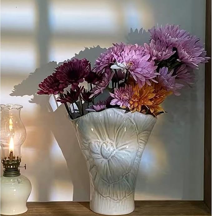 White Ceramic Decorative Vase,Cute Small White Flower Vase for Home Decor,Nordic Modern Boho Ins Style Decorative Ceramic Aesthetic Vases for Flowers