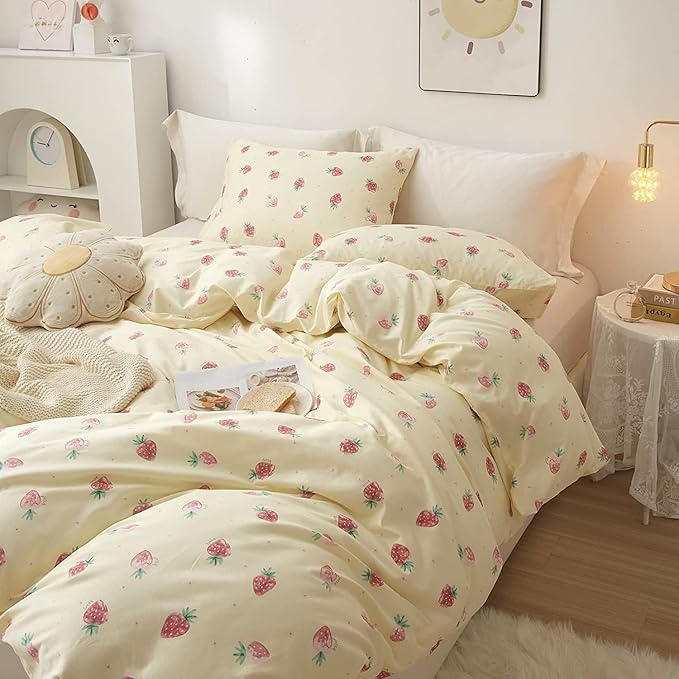 LifeTB Cute Strawberry Duvet Cover Queen 3 Pieces Strawberry Bedding Set Kawaii Bedroom Decor 100% Cotton Comforter Cover Kids Teen Girls Fruit Bedding Duvet Cover with 2 Pillowcases, Cream White