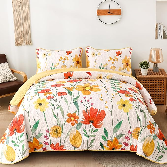 Anibedding Yellow Quilt Set King Size, Yellow Floral Reversible Bedspread Soft Microfiber Lightweight King Size Quilt Bedding Sets Reversible Coverlet for All Season(King, 104"x90")