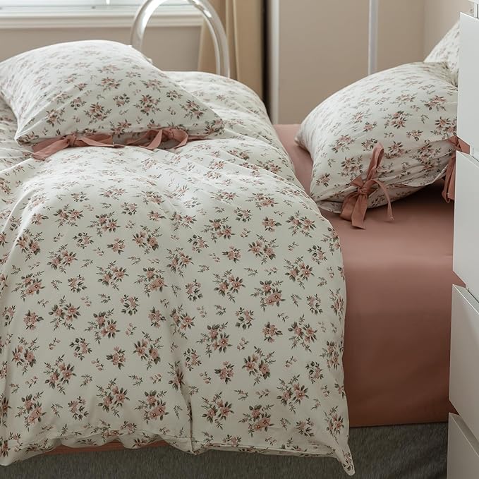EAVD Garden Pink Floral Duvet Cover Queen Size 3 Pieces Soft Cotton Chic Cottagecore Bedding Set with 2 Bowknot Pillowcases Vintage Style Peach Flower Comforter Cover with Zipper Closure
