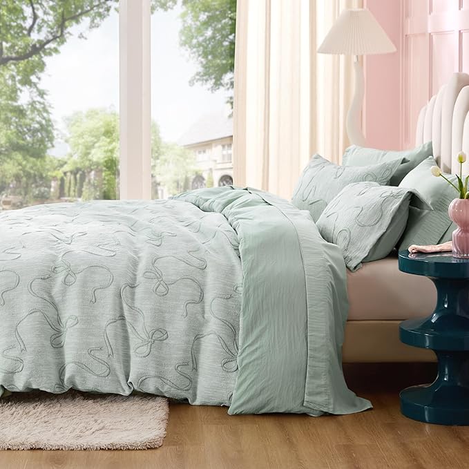 Bedsure Green Duvet Cover King Size with Bowknot Jacquard Design, Soft and Elegant Boho Bedding Set, Luxurious Craftsmanship for a Stylish Bedroom,Includes 1 104"x90" Duvet Cover & 2 Pillow Shams