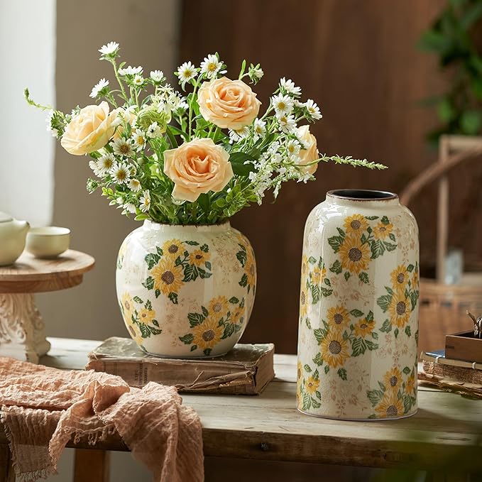 Vintage Round Pastoral Vase, 6.7 inch Yellow and Beige Sunflower Rustic Farmhouse Antique Ceramic Floral Vases, Retro Ice Cracked Chinoiserie Vase for Home Decor Living Room Bookshelf