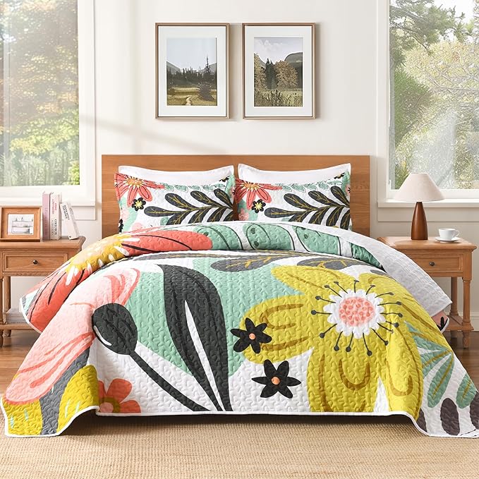 Andency Floral Boho Quilt King Size Bedding Set Green, 3 Pieces Farmhouse Flower Botanical Summer Bedspreads with 2 Shams, Soft Reversible Lightweight Microfiber Coverlet Set for All Season, 106"x96"