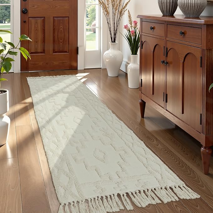 Uphome Boho Runners for Hallways 2.6' x 8', Washable Farmhouse Entryway Runner Rug, Cotton Tufted Bedroom Runner Rugs, Bohemian Tribal Aesthetic Rug for Kitchen Doorway Bathroom Living Room, Beige