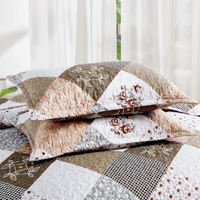Dinjoy Floral Plaid Patchwork Quilt Set California King Size, Reversible Brown Bedding Set Soft Microfiber Lightweight Bedspread Coverlet 3 Piece Fall Autumn Use(106x96 inches, Cal King)