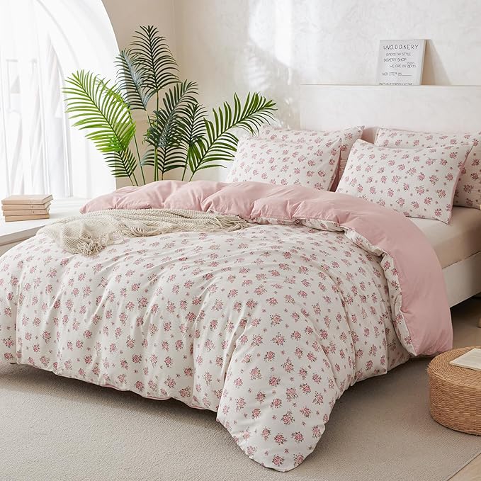 Queen Comforter Set Flowers Soft 3 Pieces Chic Crinkle Gauze Fabric Garden Style Floral Print Botanical Comforter for All Seasons Luxury Warmth Comfy Breathable with 2 Pillowcases