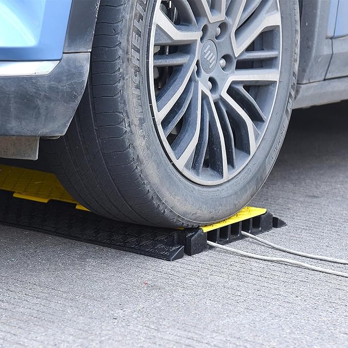 OranLite Rubber Cable Protector Ramp, Heavy Floor Cable Wire Cord Cover Speed Bumps 22000Lbs Load Capacity, Driveway Hose Cable Ramp Protective Cover for Indoor and Outdoor (5-Channel x 2Pcs)