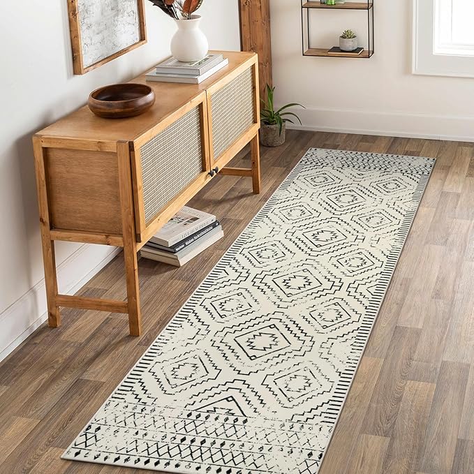 Wonnitar Moroccan Runner Rug, Washable 2'6"x8' Kitchen Runner Rug, Geometric White Hallway Bathroom Rug Runner, Non-Slip Long Boho Tribal Accent Floor Carpet for Bedroom Laundry (Beige,2'6"x8')