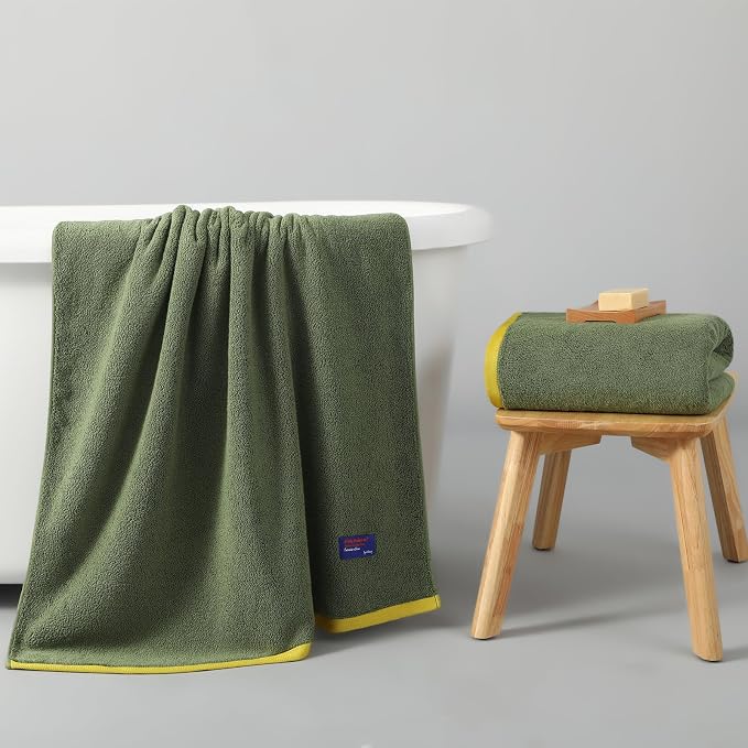 REDKISS 2 Pack Cotton Bath Towels, Soft Absorbent 600 GSM, 27x54 Inch | Quick Dry | Reinforced Stitching | Modern Contrast Border Design | Machine Washable | Bathroom, Gym|Spa & Guest Use | Green