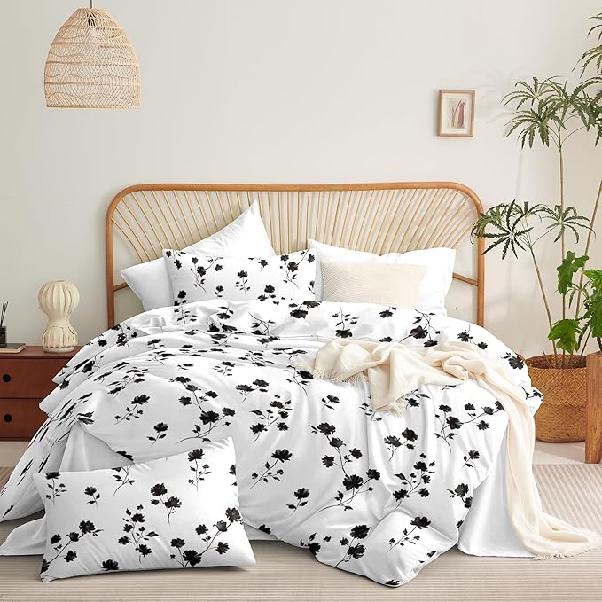 Nayoroom Black Floral Duvet Cover Queen Size Elegant French Cottagecore Bedding Set 3 Pieces Soft Lightweight Microfiber Aesthetic Bedding Set with Pillowcases, Black and White