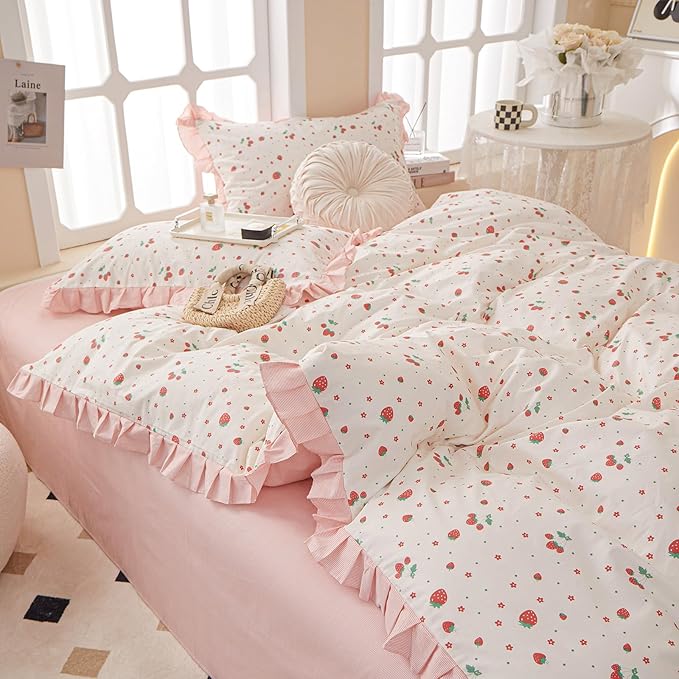 Kawaii Pink Strawberry Duvet Cover Twin Cotton Girls Lace Duvet Cover Cute Ruffle Bedding Set Kawaii Strawberry Ruffle Comforter Cover Romantic Princess Bedding Cover with 2 Pillowcases