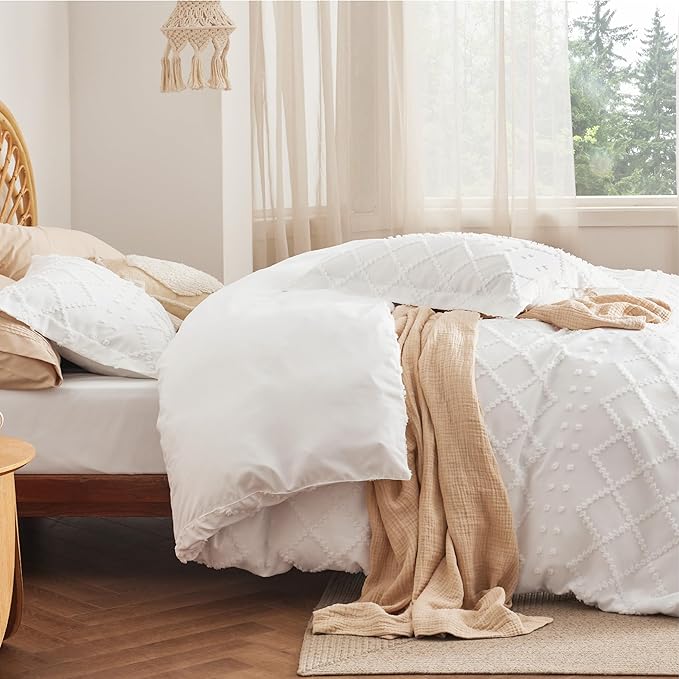 Bedsure Boho Duvet Cover Queen Size with Fitted Sheet - Boho Bedding Comforter Set, 4 Pieces, Includes 1 Duvet Cover 90"x90" with Zipper Closure, 2 Pillow Shams, 1 Fitted Sheet, White