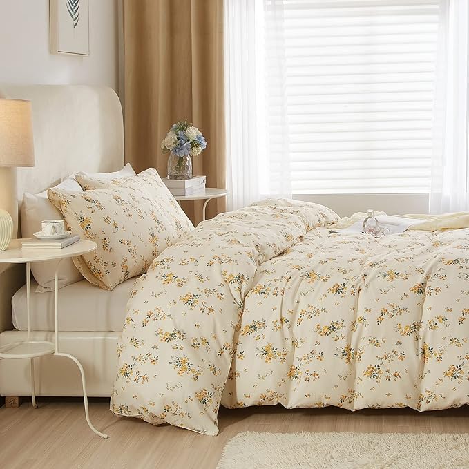 VM VOUGEMARKET Queen Comforter Set Yellow Floral Comforter with 2 Pillowcases Cottagecore Aesthetic Comforter Set for Girls Women 90"x90"