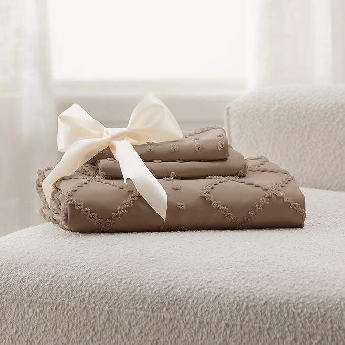 Bedsure Boho Duvet Cover Queen Size - Deep Khaki Breathable & Soft Boho Bedding, Machine Washable Comforter Cover for All Seasons, Includes 1 Duvet Cover 90"x90" with 2 Pillow Shams & Zipper Closure