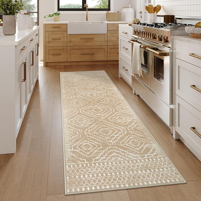 Wonnitar Moroccan Washable Kitchen Runner Rug 2'6"x8', Non-Slip Boho Rug Runners for Hallways, Farmhouse Floor Carpet Soft Runner for Bathroom Hall Entyway (Kakhi,2'6"x8')