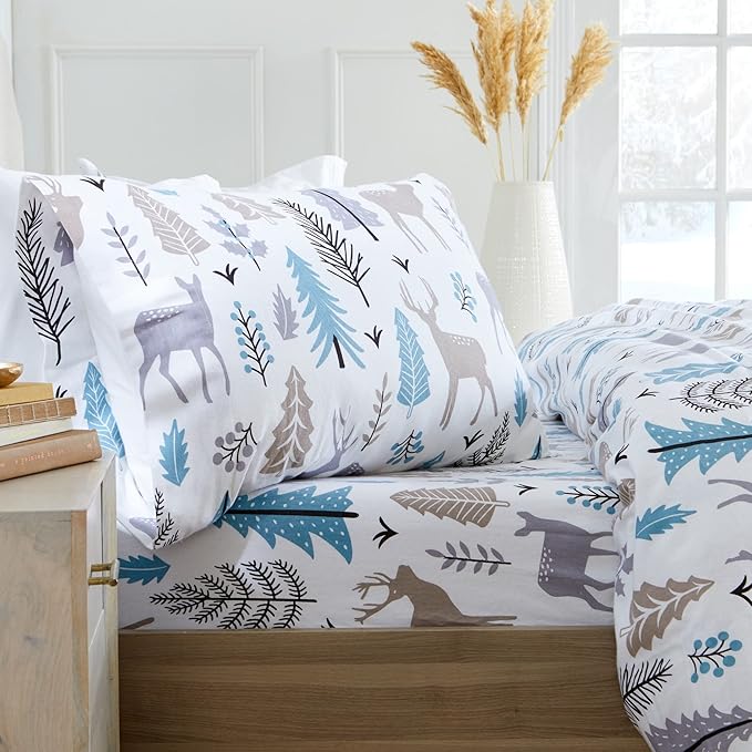 Market & Place 100% Turkish Cotton Flannel Sheet Set | 4 Piece Deep Pocket Novelty Cozy Winter Bed Sheets | Double Brushed for Extra Softness & Comfort | Alpine Collection (Queen, Holiday Deer)