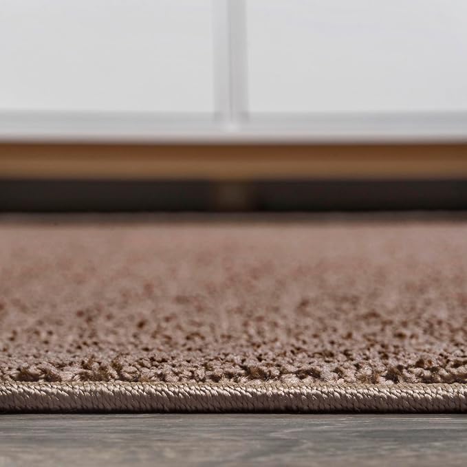 JONATHAN Y Haze Solid Low-Pile Brown 5' Round Indoor Area Rug, Coastal,Bohemian,Minimalist,Classic, Easy-Cleaning for Living Room,Bedroom,Kitchen,Pet Friendly,Non-Shedding (SEU100J-5R)