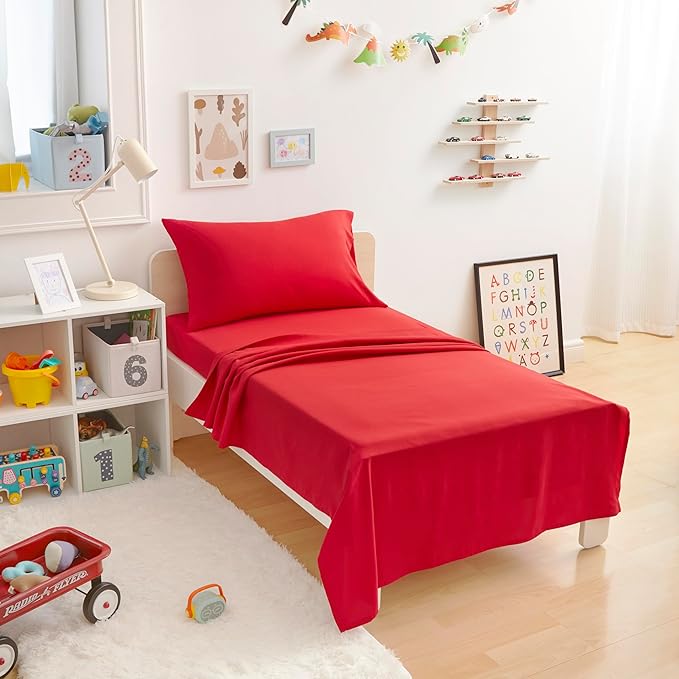 Amazon Basics Kid's Soft Easy-Wash Lightweight Microfiber 3-Piece Sheet Set, Toddler, Red, Solid